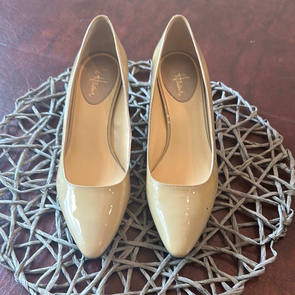 Cole Haan Cream Heels Elegant Sophisticated Design